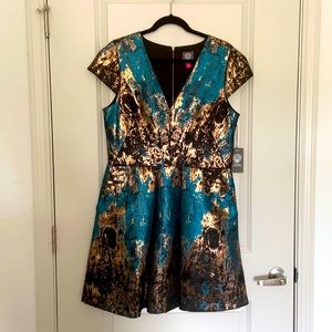 Vince Camuto metallic dress with pockets NWT